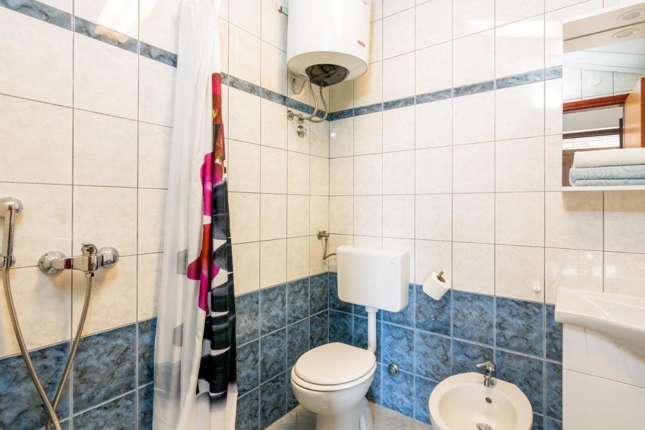 Family Friendly Apartments With A Swimming Pool Valbandon, Fazana - 2201 Štinjan المظهر الخارجي الصورة