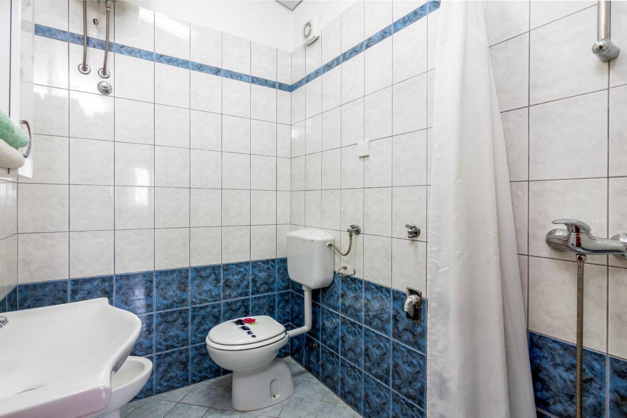 Family Friendly Apartments With A Swimming Pool Valbandon, Fazana - 2201 Štinjan المظهر الخارجي الصورة