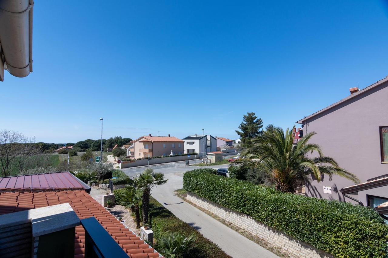 Family Friendly Apartments With A Swimming Pool Valbandon, Fazana - 2201 Štinjan المظهر الخارجي الصورة